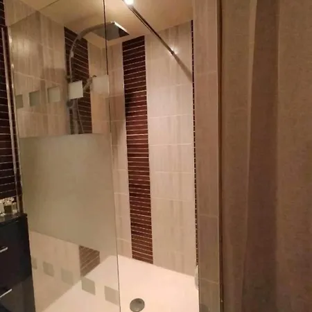 Repere Des Etoiles Nyaraló Saint-Beauzire (Puy-de-Dome)